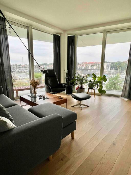 Bo Med Stil Og Udsigt Til Aarhus Lystbadehavn Apartment Exterior photo