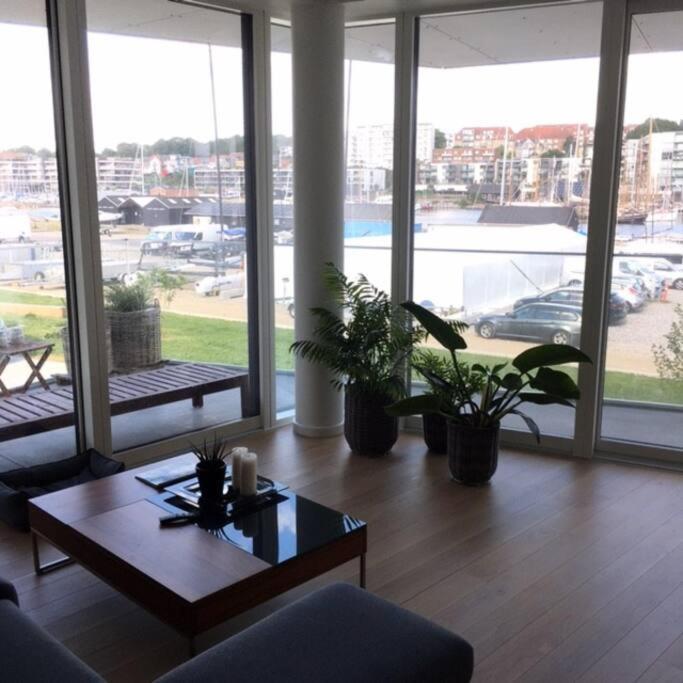 Bo Med Stil Og Udsigt Til Aarhus Lystbadehavn Apartment Exterior photo